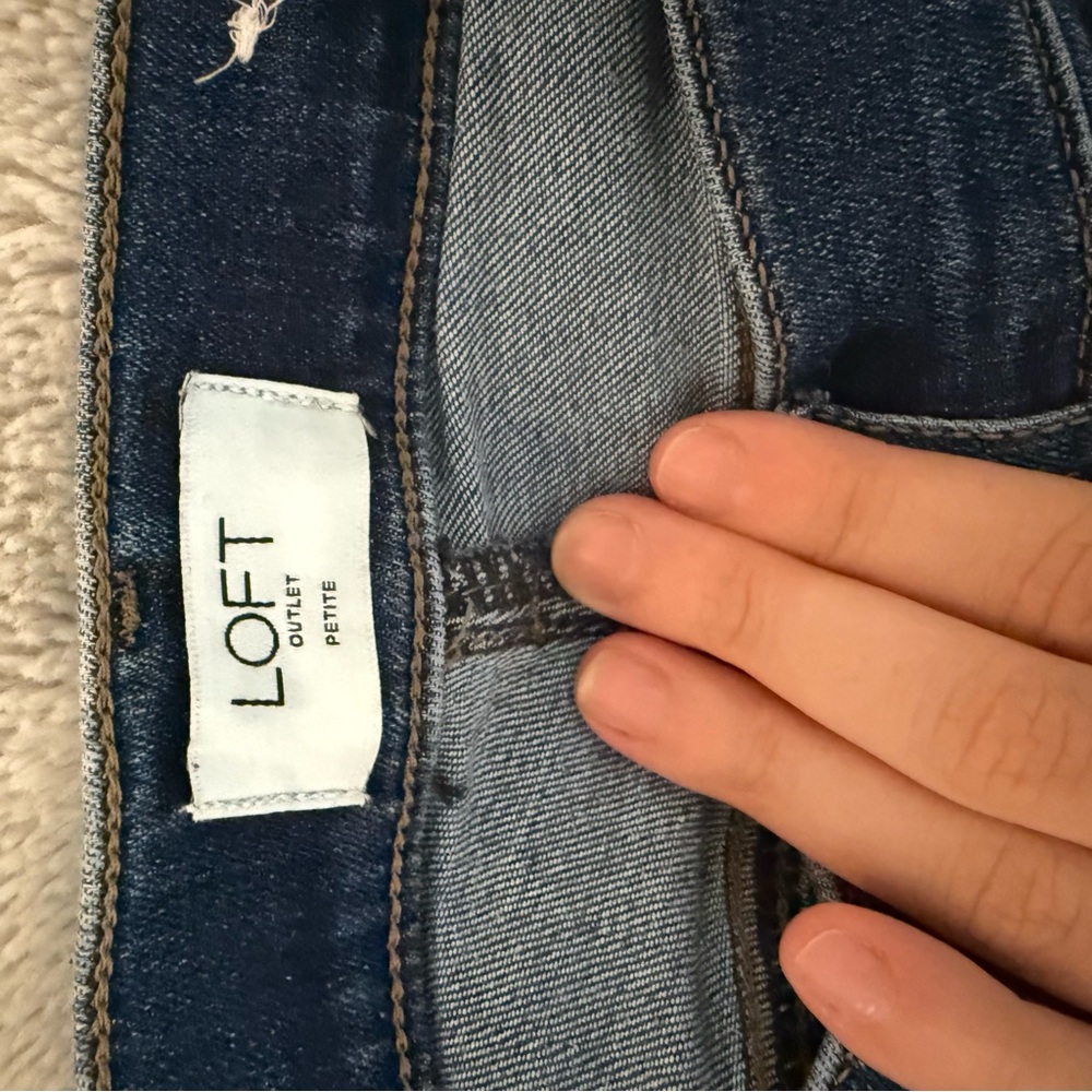 LOFT Outlet Skinny Ankle Jeans - Picture 3 of 4